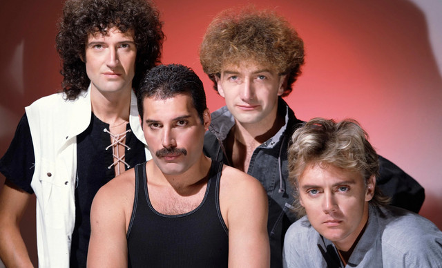 A&upsilon;&tau;ό&sigmaf; &epsilon;ί&nu;&alpha;&iota; o &pi;&alpha;&sigma;ί&gamma;&nu;&omega;&sigma;&tau;&omicron;&sigmaf; &mu;&omicron;&upsilon;&sigma;&iota;&kappa;ό&sigmaf; &pi;&omicron;&upsilon; &theta;&alpha; &pi;&alpha;&rho;&omicron;&upsilon;&sigma;&iota;ά&sigma;&epsilon;&iota; &tau;&omicron; &alpha;&kappa;&upsilon;&kappa;&lambda;&omicron;&phi;ό&rho;&eta;&tau;&omicron; &tau;&rho;&alpha;&gamma;&omicron;ύ&delta;&iota; &tau;&omega;&nu; Queen