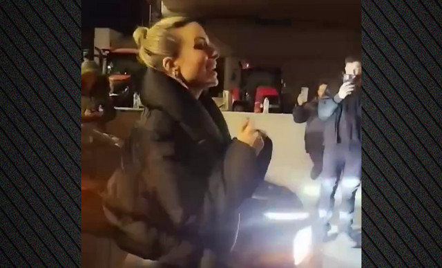 Κατερίνα Λιόλιου: Βρέθηκε στα μπλόκα των αγροτών και έκανε mini-συναυλία