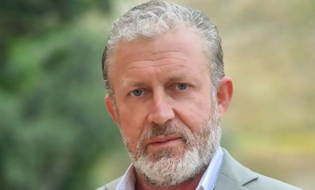 &Gamma;&epsilon;&nu;έ&theta;&lambda;&iota;&alpha; &gamma;&iota;&alpha; &tau;&omicron;&nu; &Sigma;&omicron;&phi;&omicron;&kappa;&lambda;ή &Kappa;&alpha;&sigma;&kappa;&alpha;&omicron;ύ&nu;&iota;&alpha; &ndash; &Omicron;&iota; &tau;&rho;&upsilon;&phi;&epsilon;&rho;έ&sigmaf; &epsilon;&upsilon;&chi;έ&sigmaf; &tau;&eta;&sigmaf; &kappa;ό&rho;&eta;&sigmaf; &tau;&omicron;&upsilon; &Epsilon;&lambda;έ&nu;&eta;&sigmaf; (&Phi;&Omega;&Tau;&Omicron;)