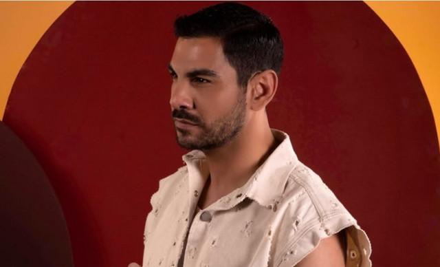 Έ&nu;&alpha; &beta;ή&mu;&alpha; &pi;&rho;&iota;&nu; &tau;&eta;&nu; &Epsilon;&lambda;&lambda;ά&delta;&alpha; &omicron; &Sigma;&tau;&alpha;ύ&rho;&omicron;&sigmaf; &Kappa;&omega;&nu;&sigma;&tau;&alpha;&nu;&tau;ί&nu;&omicron;&upsilon;