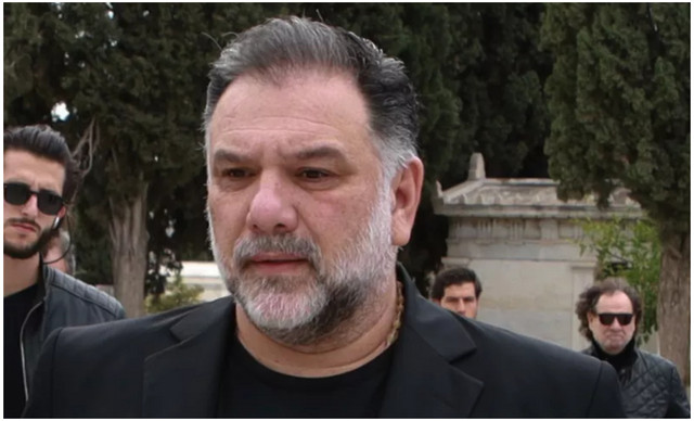 &Pi;έ&nu;&theta;&omicron;&sigmaf; &gamma;&iota;&alpha; &tau;&omicron;&nu; &Gamma;&rho;&eta;&gamma;ό&rho;&eta; &Alpha;&rho;&nu;&alpha;&omicron;ύ&tau;&omicron;&gamma;&lambda;&omicron;&upsilon; &ndash; Έ&phi;&upsilon;&gamma;&epsilon; &alpha;&pi;ό &tau;&eta; &zeta;&omega;ή &eta; &mu;&eta;&tau;έ&rho;&alpha; &tau;&omicron;&upsilon;