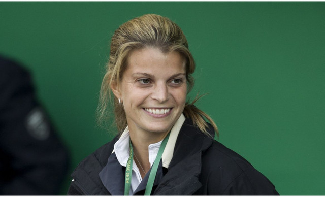 &Alpha;&theta;&eta;&nu;ά &Omega;&nu;ά&sigma;&eta;: &Eta; &sigma;&pi;ά&nu;&iota;&alpha; &epsilon;&mu;&phi;ά&nu;&iota;&sigma;ή &tau;&eta;&sigmaf; &sigma;&tau;&eta;&nu; &Epsilon;&beta;&delta;&omicron;&mu;ά&delta;&alpha; &Mu;ό&delta;&alpha;&sigmaf; &tau;&omicron;&upsilon; &Pi;&alpha;&rho;&iota;&sigma;&iota;&omicron;ύ (&Phi;&Omega;&Tau;&Omicron;)