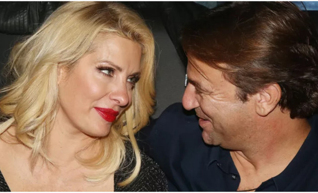 &Epsilon;&lambda;έ&nu;&eta; &Mu;&epsilon;&nu;&epsilon;&gamma;ά&kappa;&eta; &Mu;&alpha;&tau;έ&omicron; &Pi;&alpha;&nu;&tau;&zeta;ό&pi;&a