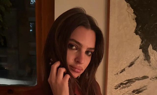 &Sigma;&tau;&eta;&nu; &Alpha;&theta;ή&nu;&alpha; &eta; Έ&mu;&iota;&lambda;&iota; &Rho;&alpha;&tau;&alpha;ϊ&kappa;ό&phi;&sigma;&kappa;&iota; &ndash; &Alpha;&upsilon;&tau;ό&sigmaf; &epsilon;ί&nu;&alpha;&iota; &omicron; &lambda;ό&gamma;&omicron;&sigmaf; (&Phi;&Omega;&Tau;&Omicron;)