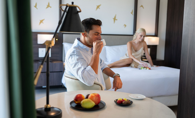 Valentine&rsquo;s Day &sigma;&tau;&omicron; Hilton Nicosia: &Mu;&iota;&alpha; &Xi;&epsilon;&chi;&omega;&rho;&iota;&sigma;&tau;ή &Epsilon;&mu;&pi;&epsilon;&iota;&rho;ί&alpha; &Gamma;&epsilon;ύ&sigma;&epsilon;&omega;&nu; &kappa;&alpha;&iota; &Rho;&omicron;&mu;&alpha;&nu;&tau;&iota;&sigma;&mu;&omicron;ύ!