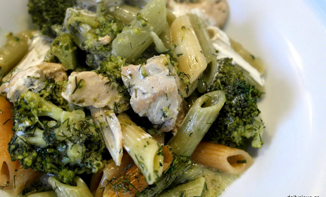 &Lambda;&alpha;&chi;&tau;&alpha;&rho;&iota;&sigma;&tau;έ&sigmaf; &mu;&pi;&omicron;&upsilon;&kappa;&iota;έ&sigmaf; &kappa;&omicron;&tau;ό&pi;&omicron;&upsilon;&lambda;&omicron;&upsilon; &mu;&epsilon; &pi;έ&nu;&epsilon;&sigmaf;, &mu;&pi;&rho;ό&kappa;&omicron;&lambda;&omicron; &kappa;&alpha;&iota; &tau;&upsilon;&rho;ί &kappa;&rho;έ&mu;&alpha;