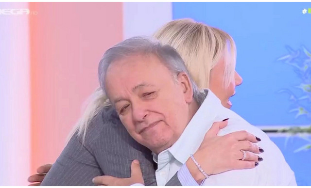 &Mu;&iota;&kappa;&rho;&omicron;ύ&tau;&sigma;&iota;&kappa;&omicron;&sigmaf;: &Eta; &epsilon;&pi;&iota;&sigma;&tau;&rho;&omicron;&phi;ή &sigma;&tau;&am