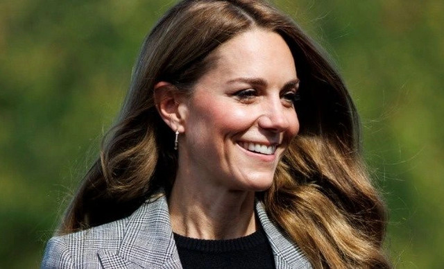 &Delta;&epsilon;&nu; &theta;&alpha; &pi;&epsilon;&rho;ί&mu;&epsilon;&nu;&epsilon; &kappa;&alpha;&nu;&epsilon;ί&sigmaf; &tau;&omicron;&nu; &tau;&rho;ό&pi;&omicron; &pi;&omicron;&upsilon; &epsilon;&pi;έ&lambda;&epsilon;&xi;&epsilon; &nu;&alpha; &pi;&epsilon;&rho;ά&sigma;&epsilon;&iota; &tau;&alpha; &phi;&epsilon;&tau;&iota;&nu;ά 44&alpha; &gamma;&epsilon;&nu;έ&theta;&lambda;&iota;ά &tau;&eta;&sigmaf; &eta; &Kappa;έ&iota;&tau; &Mu;ί&nu;&tau;&lambda;&epsilon;&tau;&omicron;&nu;