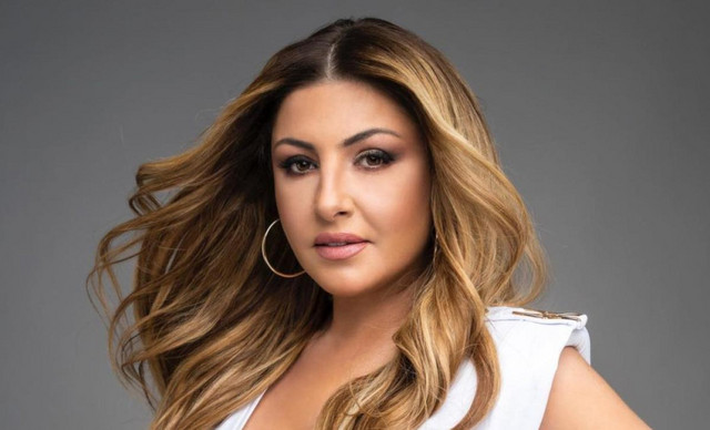 Έ&lambda;&epsilon;&nu;&alpha; &Pi;&alpha;&pi;&alpha;&rho;ί&zeta;&omicron;&upsilon;: &Mu;&iota;&lambda;ά&epsilon;&iota; &pi;&rho;ώ&tau;&eta; &phi;&omicron;&rho;ά &gamma;&iota;&alpha; &tau;&eta; &kappa;&alpha;&tau;ά&sigma;&tau;&alpha;&sigma;&eta; &tau;&eta;&sigmaf; &upsilon;&gamma;&epsilon;ί&alpha;&sigmaf; &tau;&eta;&sigmaf;