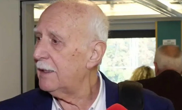 &Pi;έ&theta;&alpha;&nu;&epsilon; &omicron; &Gamma;&iota;ώ&rho;&gamma;&omicron;&sigmaf; &Pi;&alpha;&pi;&alpha;&delta;ά&kappa;&eta;&sigmaf; &ndash; &Sigma;&epsilon; &eta;&lambda;&iota;&kappa;ί&alpha; 74 &epsilon;&tau;ώ&nu;