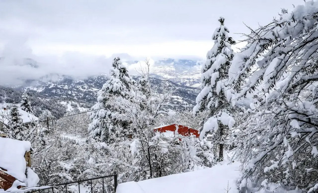 &Mu;&epsilon; &tau;&iota; &kappa;&alpha;&iota;&rho;ό &theta;&alpha; &kappa;ά&nu;&omicron;&upsilon;&mu;&epsilon; &Sigma;&alpha;&beta;&beta;&alpha;&tau;&omicron;&kappa;&upsilon;&rho;ί&alpha;&kappa;&omicron;; &Beta;&rho;&omicron;&chi;έ&sigmaf;, &kappa;&alpha;&tau;&alpha;&iota;&gamma;ί&delta;&epsilon;&sigmaf; &kappa;&alpha;&iota; &chi;&iota;ό&nu;&iota;&alpha; &sigma;&tau;&omicron; &laquo;&mu;&epsilon;&nu;&omicron;ύ&raquo;