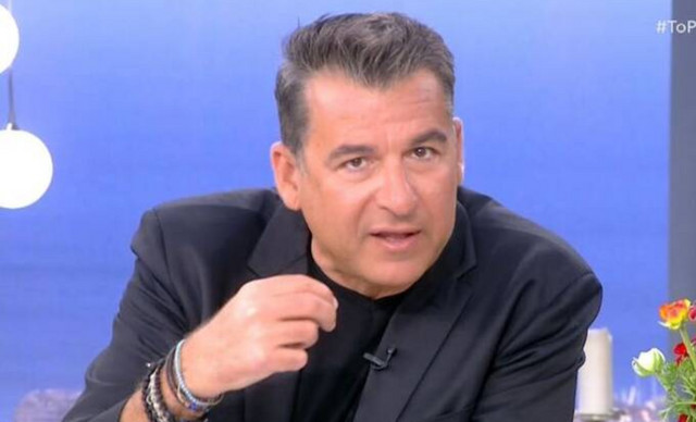 &Pi;&alpha;&pi;&alpha;&delta;ά&kappa;&eta;&sigmaf;: &Kappa;&alpha;&phi;&epsilon;&tau;έ&rho;&iota;&alpha; &tau;&omicron;&nu; &delta;&epsilon;ί&chi;&nu;&epsilon;&iota; &nu;&alpha; &sigma;&epsilon;&rho;&beta;ί&rho;&epsilon;&iota; &kappa;&alpha;&phi;έ έ&xi;&omega; &alpha;&pi;ό &tau;&iota;&sigmaf; &pi;ύ&lambda;&epsilon;&sigmaf; &tau;&omicron;&upsilon; &Pi;&alpha;&rho;&alpha;&delta;&epsilon;ί&sigma;&omicron;&upsilon; &ndash; Έ&xi;&alpha;&lambda;&lambda;&omicron;&sigmaf; &omicron; &Lambda;&iota;ά&gamma;&kappa;&alpha;&sigmaf; (&Phi;&Omega;&Tau;&Omicron;)