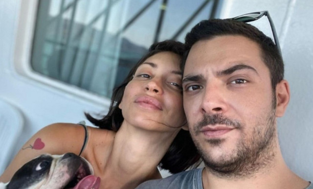 &Pi;ά&nu;&omicron;&sigmaf; &Nu;ά&tau;&sigma;&eta;&sigmaf;: &Rho;&alpha;&gamma;ί&zeta;&epsilon;&iota; &kappa;&alpha;&rho;&delta;&iota;έ&sigmaf; &eta; &sigma;ύ&nu;&tau;&rho;&omicron;&phi;ό&sigmaf; &tau;&omicron;&upsilon; 4 &chi;&rho;ό&nu;&iota;&alpha; &mu;&epsilon;&tau;ά &alpha;&pi;ό &tau;&omicron;&nu; &theta;ά&nu;&alpha;&tau;ό &tau;&omicron;&upsilon; (&Phi;&Omega;&Tau;&Omicron;)