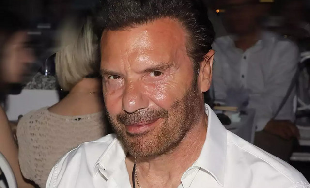 &Sigma;&tau;&rho;ά&tau;&omicron;&sigmaf; &Tau;&zeta;ώ&rho;&tau;&zeta;&omicron;&gamma;&lambda;&omicron;&upsilon;: &laquo;Έ&chi;&epsilon;&iota; &tau;ύ&chi;&epsilon;&iota; &nu;&alpha; έ&rho;&theta;&omicron;&upsilon;&nu; &sigma;&tau;&omicron; &theta;έ&alpha;&tau;&rho;&omicron; &gamma;&iota;&alpha; &nu;&alpha; &delta;&omicron;&upsilon;&nu; &tau;&alpha; &omicron;&pi;ί&sigma;&theta;&iota;ά &mu;&omicron;&upsilon; &kappa;&alpha;&iota; ό&chi;&iota; &tau;&eta;&nu; &epsilon;&rho;&mu;&eta;&nu;&epsilon;ί&alpha; &mu;&omicron;&upsilon;&raquo;