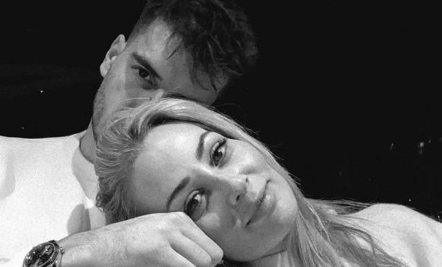 &Pi;&alpha;&nu;&tau;&rho;&epsilon;ύ&omicron;&nu;&tau;&alpha;&iota; &Iota;&omega;&alpha;&nu;&nu;ί&delta;&eta;&sigmaf; &Beta;&omicron;&upsilon;&lam