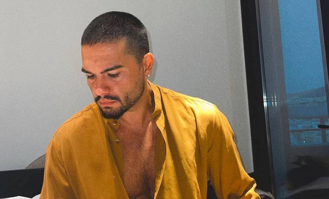 &Mu;ά&sigma;&tau;&omicron;&rho;&alpha;&sigmaf;: &Alpha;&upsilon;&tau;ό&sigmaf; &epsilon;ί&nu;&alpha;&iota; &omicron; &lambda;ό&gamma;&omicron;&sigmaf; &pi;&omicron;&upsilon; &delta;&epsilon;&nu; &epsilon;&mu;&phi;&alpha;&nu;ί&sigma;&tau;&eta;&kappa;&epsilon; &sigma;&epsilon; &phi;&iota;&lambda;&alpha;&nu;&theta;&rho;&omega;&pi;&iota;&kappa;ή &sigma;&upsilon;&nu;&alpha;&upsilon;&lambda;ί&alpha;, &tau;&epsilon;&lambda;&epsilon;&upsilon;&tau;ά&iota;&alpha; &sigma;&tau;&iota;&gamma;&mu;ή