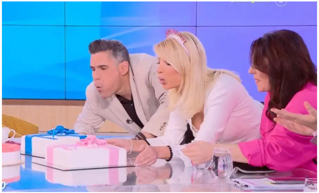 &Gamma;&epsilon;&nu;έ&theta;&lambda;&iota;&alpha;-έ&kappa;&pi;&lambda;&eta;&xi;&eta; &sigma;&tau;&omicron; &pi;&lambda;&alpha;&tau;ό &gamma;&iota;&alpha; &tau;&eta; &Phi;&alpha;ί&eta; &Sigma;&kappa;&omicron;&rho;&delta;ά &kappa;&alpha;&iota; &tau;&omicron;&nu; &Delta;&eta;&mu;ή&tau;&rho;&eta; &Omicron;&upsilon;&gamma;&gamma;&alpha;&rho;έ&zeta;&omicron;