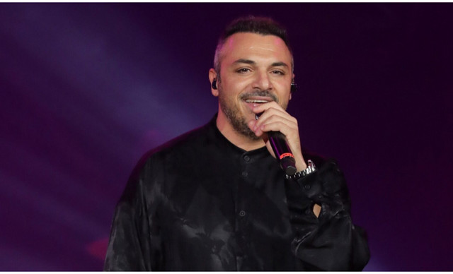 &Delta;ό&xi;&alpha;&sigmaf;: &Tau;&omicron;&nu; &laquo;&kappa;ό&beta;&omicron;&upsilon;&nu;&raquo; &alpha;&pi;ό &epsilon;&kappa;&pi;&omicron;&mu;&pi;ή &pi;&omicron;&upsilon; &sigma;&upsilon;&mu;&mu;&epsilon;&tau;&epsilon;ί&chi;&epsilon; &mu;&epsilon;&tau;ά &tau;&eta;&nu; &alpha;&pi;ό&phi;&alpha;&sigma;&eta; &tau;&omicron;&upsilon; &delta;&iota;&kappa;&alpha;&sigma;&tau;&eta;&rho;ί&omicron;&upsilon;