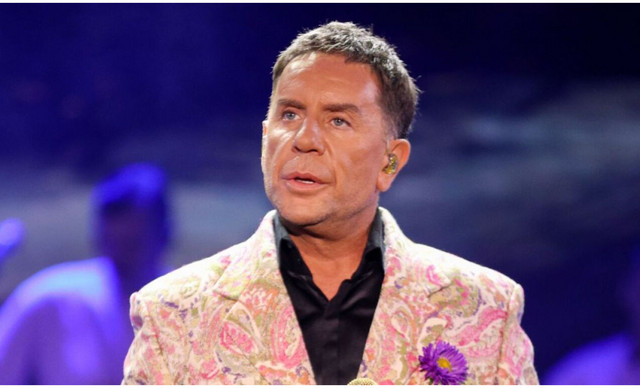 &Mu;&alpha;&zeta;&omega;&nu;ά&kappa;&eta;&sigmaf;: &Omicron;&lambda;&omicron;&kappa;&lambda;&eta;&rho;ώ&theta;&eta;&kappa;&epsilon; &tau;&omicron; &chi;&epsilon;&iota;&rho;&omicron;&upsilon;&rho;&gamma;&epsilon;ί&omicron; &ndash; &Tau;&iota; &lambda;έ&nu;&epsilon; &omicron;&iota; &gamma;&iota;&alpha;&tau;&rho;&omicron;ί &gamma;&iota;&alpha; &tau;&eta;&nu; &kappa;&alpha;&tau;ά&sigma;&tau;&alpha;&sigma;ή &tau;&omicron;&upsilon;;