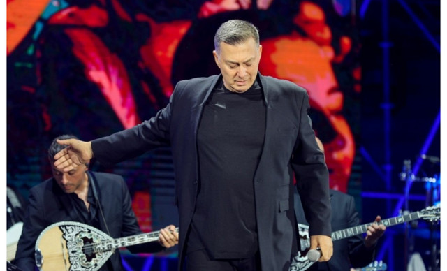 &Nu;ί&kappa;&omicron;&sigmaf; &Mu;&alpha;&kappa;&rho;ό&pi;&omicron;&upsilon;&lambda;&omicron;&sigmaf;: &Sigma;&tau;&omicron; &nu;&omicron;&sigma;&omicron;&kappa;&omicron;&mu;&epsilon;ί&omicron; &mu;&epsilon; &pi;&nu;&epsilon;&upsilon;&mu;&omicron;&nu;ί&alpha; &ndash; &Tau;&iota; &sigma;&upsilon;&mu;&beta;&alpha;ί&nu;&epsilon;&iota; &mu;&epsilon; &tau;&eta;&nu; &upsilon;&gamma;&epsilon;ί&alpha; &tau;&omicron;&upsilon;;