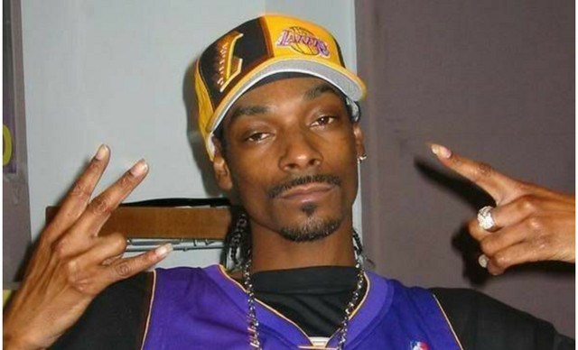Snoop Dogg: &Omicron; &alpha;&pi;ί&sigma;&tau;&epsilon;&upsilon;&tau;&omicron;&sigmaf; &tau;&rho;ό&pi;&omicron;&sigmaf; &pi;&omicron;&upsilon; &pi;&lambda;ή&rho;&omega;&sigma;&epsilon; ό&tau;&alpha;&nu; &alpha;&pi;&omicron;&rho;&rho;ί&phi;&theta;&eta;&kappa;&epsilon; &eta; &pi;&iota;&sigma;&tau;&omega;&tau;&iota;&kappa;ή &tau;&omicron;&upsilon; &kappa;ά&rho;&tau;&alpha; &sigma;&epsilon; &epsilon;&sigma;&tau;&iota;&alpha;&tau;ό&rho;&iota;&omicron;