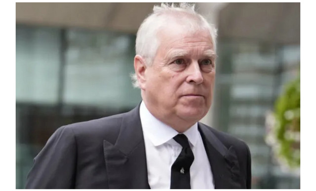 Andrew Mountbatten-Windsor: &Sigma;&upsilon;&nu;&epsilon;&lambda;ή&phi;&theta;&eta; &omicron; έ&kappa;&pi;&tau;&omega;&tau;&omicron;&sigmaf; &pi;&rho;ί&gamma;&kappa;&iota;&pi;&alpha;&sigmaf;