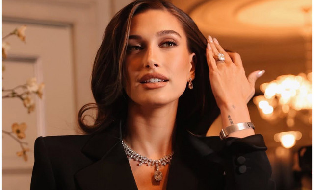 M&alpha;&theta;ή&mu;&alpha;&tau;&alpha; &sigma;&tau;&iota;&lambda; &alpha;&pi;ό &tau;&eta;&nu; Hailey Bieber: Mά&theta;&epsilon; &pi;&omega;&sigmaf; &nu;&alpha; &mu;&epsilon;&tau;&alpha;&mu;&omicron;&rho;&phi;ώ&sigma;&epsilon;&iota;&sigmaf; &tau;&omicron; &nu;&upsilon;&chi;&tau;&iota;&kappa;ό &sigma;&epsilon; chic outfit (&Phi;&Omega;&Tau;&Omicron;)