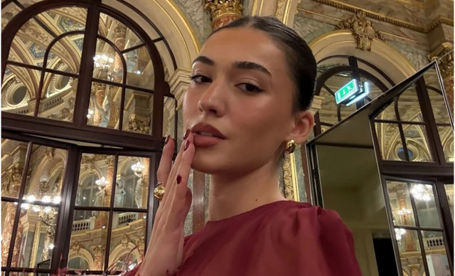 Phantom French Manicure: &Tau;&omicron; &nu;έ&omicron; &mu;&alpha;&nu;&iota;&kappa;&iota;&omicron;ύ&rho; &pi;&omicron;&upsilon; έ&chi;&epsilon;&iota; &kappa;&alpha;&tau;&alpha;&kappa;&lambda;ύ&sigma;&epsilon;&iota; &tau;&alpha; social media