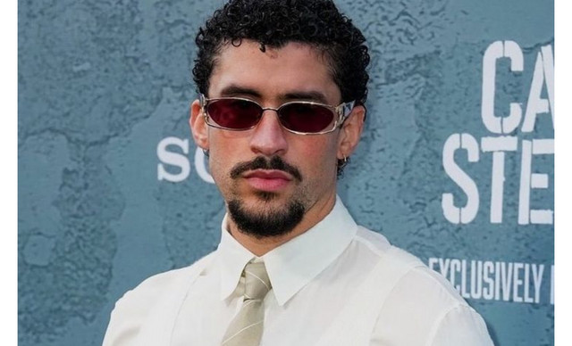 Bad Bunny: &Epsilon;&kappa;&tau;&omicron;&xi;&epsilon;ύ&omicron;&nu;&tau;&alpha;&iota; &tau;&alpha; streams &tau;&omicron;&upsilon; &mu;&epsilon;&tau;ά &tau;&omicron; Super Bowl &ndash; A&upsilon;&tau;ό &epsilon;ί&nu;&alpha;&iota; &tau;&omicron; &rho;&epsilon;&kappa;ό&rho; &pi;&omicron;&upsilon; ά&gamma;&gamma;&iota;&xi;&epsilon;