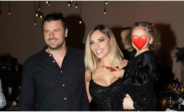 &Iota;&omega;ά&nu;&nu;&alpha; &Mu;&alpha;&lambda;έ&sigma;&kappa;&omicron;&upsilon;: &Gamma;&iota;ό&rho;&tau;&alpha;&sigma;&epsilon; &tau;&alpha; &gamma;&epsilon;&nu;έ&theta;&lambda;&iota;ά &tau;&eta;&sigmaf; &mu;&epsilon; &tau;&omicron;&nu; &Kappa;&omega;&nu;&sigma;&tau;&alpha;&nu;&tau;ί&nu;&omicron; &Delta;&alpha;&nu;&iota;ά &sigma;&tau;&omicron; &pi;&lambda;&epsilon;&upsilon;&rho;ό &tau;&eta;&sigmaf; (&Phi;&Omega;&Tau;&Omicron;)