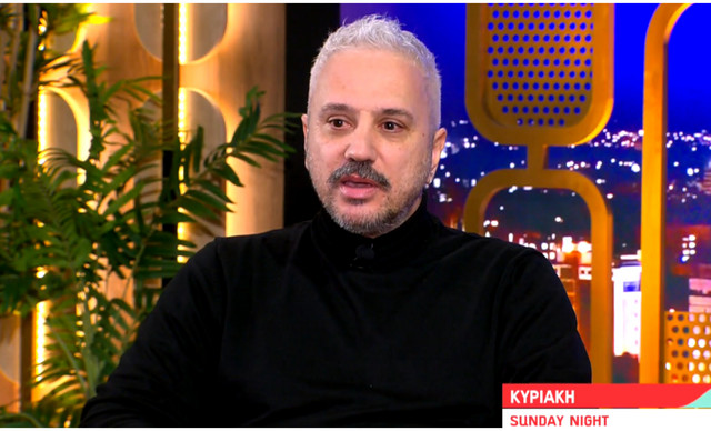 &Sigma;&upsilon;&gamma;&kappa;&iota;&nu;&epsilon;ί &omicron; &Nu;&iota;&kappa;ό&lambda;&alpha;&sigmaf; &Iota;&omega;&alpha;&nu;&nu;ί&delta;&eta;&sigmaf; &gamma;&iota;&alpha; &tau;&omicron; &theta;ά&nu;&alpha;&tau;&omicron; &tau;&eta;&sigmaf; &mu;&eta;&tau;έ&rho;&alpha;&sigmaf; &tau;&omicron;&upsilon; &ndash; Ό&sigma;&alpha; &epsilon;&xi;&omicron;&mu;&omicron;&lambda;&omicron;&gamma;ή&theta;&eta;&kappa;&epsilon; &sigma;&tau;&eta;&nu; &Alpha;&rho;&iota;&sigma;&tau;&omicron;&tau;έ&lambda;&omicron;&upsilon;&sigmaf;