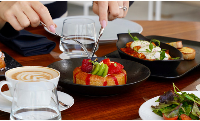 &Tau;&omicron; The Gallery &sigma;&tau;&omicron; Parklane &pi;&alpha;&rho;&omicron;&upsilon;&sigma;&iota;ά&zeta;&epsilon;&iota; &tau;&omicron; &nu;έ&omicron; All-Day Menu