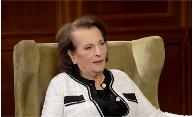 &Sigma;&upsilon;&gamma;&kappa;&iota;&nu;&epsilon;ί &eta; &Beta;ά&sigma;&omega; &Kappa;&alpha;&zeta;&alpha;&nu;&tau;&zeta;ί&delta;&eta;: &Delta;&epsilon;&nu; &mu;&pi;&omicron;&rho;&omicron;ύ&sigma;&alpha; &nu;&alpha; &beta;&gamma;ά&lambda;&omega; &alpha;&pi;ό &pi;ά&nu;&omega; &mu;&omicron;&upsilon; &tau;&alpha; &mu;&alpha;ύ&rho;&alpha;, ή&tau;&alpha;&nu; &sigma;&alpha;&nu; &nu;&alpha; &tau;&omicron;&nu; &xi;&epsilon;&chi;&nu;&omicron;ύ&sigma;&alpha; (&Beta;&Iota;&Nu;&Tau;&Epsilon;&Omicron;)