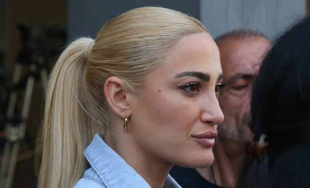 I&omega;ά&nu;&nu;&alpha; &Tau;&omicron;ύ&nu;&eta;: &Alpha;&upsilon;&tau;ή &tau;&eta;&nu; &eta;&mu;&epsilon;&rho;&omicron;&mu;&eta;&nu;ί&alpha; έ&chi;&epsilon;&iota; &omicron;&rho;&iota;&sigma;&tau;&epsilon;ί &eta; &delta;ί&kappa;&eta; &pi;&omicron;&upsilon; &theta;&alpha; &pi;&rho;&omicron;&beta;&lambda;&eta;&theta;&epsilon;ί &tau;&omicron; revenge porn &beta;ί&nu;&tau;&epsilon;&omicron;