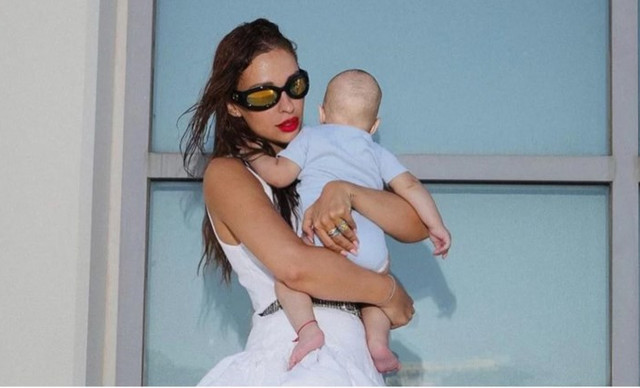 &Phi;&omicron;&upsilon;&rho;έ&iota;&rho;&alpha;: &Eta; &sigma;&upsilon;&gamma;&kappa;&lambda;&omicron;&nu;&iota;&sigma;&tau;&iota;&kappa;ή &epsilon;&xi;&omicron;&mu;&omicron;&lambda;ό&gamma;&eta;&sigma;&eta; &gamma;&iota;&alpha; &tau;&eta; &mu;&eta;&tau;&rho;ό&tau;&eta;&tau;&alpha; &ndash; T&iota; &alpha;&pi;&omicron;&kappa;&alpha;&lambda;ύ&pi;&tau;&epsilon;&iota; &gamma;&iota;&alpha; &pi;&rho;ώ&tau;&eta; &phi;&omicron;&rho;ά; (&Beta;&Iota;&Nu;&Tau;&Epsilon;&Omicron;)