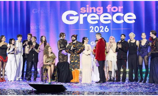 &Alpha;&upsilon;&tau;&omicron;ί &epsilon;ί&nu;&alpha;&iota; &omicron;&iota; 2 &delta;&iota;&alpha;&gamma;&omega;&nu;&iota;&zeta;ό&mu;&epsilon;&nu;&omicron;&iota; &pi;&omicron;&upsilon; &tau;&epsilon;&rho;&mu;ά&tau;&iota;&sigma;&alpha;&nu; &mu;&epsilon; 0 &pi;ό&nu;&tau;&omicron;&upsilon;&sigmaf; &sigma;&tau;&omicron;&nu; &epsilon;&theta;&nu;&iota;&kappa;ό &tau;&epsilon;&lambda;&iota;&kappa;ό &tau;&omicron;&upsilon; Sing for Greece