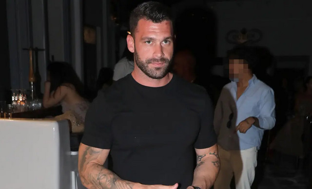 &Sigma;&tau;ά&theta;&eta;&sigmaf; &Sigma;&chi;ί&zeta;&alpha;&sigmaf;: &Epsilon;&rho;&omega;&tau;&epsilon;&upsilon;&mu;έ&nu;&omicron;&sigmaf; &mu;&epsilon; &pi;&alpha;&sigma;ί&gamma;&nu;&omega;&sigma;&tau;&eta; &kappa;&alpha;&lambda;&lambda;&omicron;&nu;ή &ndash; &Theta;&epsilon;&omega;&rho;&epsilon;ί&tau;&alpha;&iota; &alpha;&pi;ό &tau;&iota;&sigmaf; &pi;&iota;&omicron; ό&mu;&omicron;&rho;&phi;&epsilon;&sigmaf; &Epsilon;&lambda;&lambda;&eta;&nu;ί&delta;&epsilon;&sigmaf;