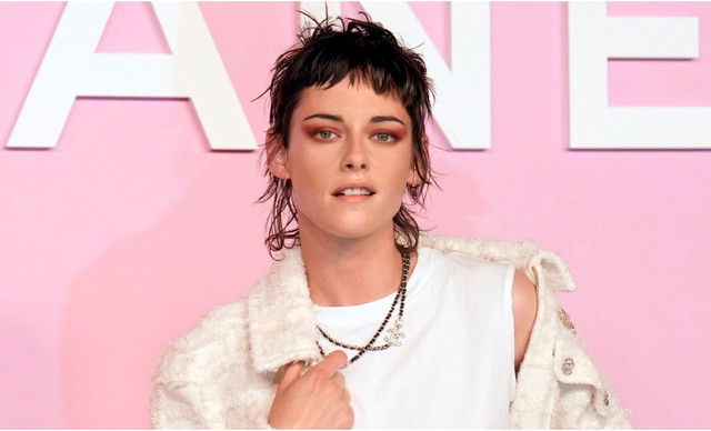 &Eta; &nu;έ&alpha; &epsilon;&pi;&iota;&chi;&epsilon;&iota;&rho;&eta;&mu;&alpha;&tau;&iota;&kappa;ή &kappa;ί&nu;&eta;&sigma;&eta; &tau;&eta;&sigmaf; &Kappa;&rho;ί&sigma;&tau;&epsilon;&nu; &Sigma;&tau;&iota;&omicron;ύ&alpha;&rho;&tau; &pi;&omicron;&upsilon; &kappa;&alpha;&nu;&epsilon;ί&sigmaf; &delta;&epsilon;&nu; &pi;&epsilon;&rho;ί&mu;&epsilon;&nu;&epsilon; (&Phi;&Omega;&Tau;&Omicron;)