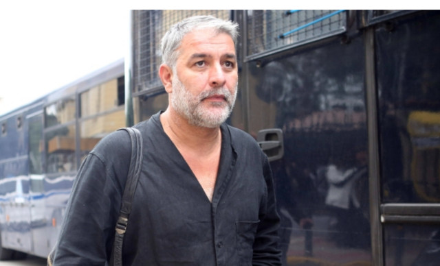 &Mu;&pi;&iota;&sigma;&mu;&pi;ί&kappa;&eta;&sigmaf;: &ldquo;&Alpha;&pi;ό &tau;&alpha; &delta;&epsilon;&kappa;&alpha;&tau;&rho;ί&alpha; &kappa;&alpha;&iota; &micro;&epsilon;&tau;ά ή&mu;&omicron;&upsilon;&nu; &alpha;&delta;έ&sigma;&pi;&omicron;&tau;&omicron;&sigmaf; &sigma;&tau;&eta;&nu; &Alpha;&theta;ή&nu;&alpha; &mu;&epsilon; &omicron;&upsilon;&sigma;ί&epsilon;&sigmaf;-&Delta;&epsilon;&nu; &tau;&epsilon;&lambda;&epsilon;ί&omega;&sigma;&alpha; &tau;&omicron; &sigma;&chi;&omicron;&lambda;&epsilon;ί&omicron;&rdquo;