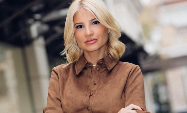 &Eta; &Phi;&alpha;ί&eta; &Sigma;&kappa;&omicron;&rho;&delta;ά &alpha;&pi;&alpha;&nu;&tau;ά &gamma;&iota;&alpha; &tau;&omicron;&nu; &epsilon;&pi;&iota;&kappa;&epsilon;ί&mu;&epsilon;&nu;&omicron; &gamma;ά&mu;&omicron; &tau;&eta;&sigmaf; &mu;&epsilon; &tau;&omicron;&nu; &Alpha;&lambda;έ&xi;&alpha;&nu;&delta;&rho;&omicron; &Alpha;&theta;&alpha;&nu;&alpha;&sigma;&iota;ά&delta;&eta;