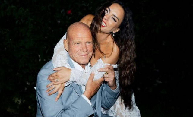 &Tau;&zeta;ώ&nu;&eta; &Kappa;&alpha;&lambda;&eta;&mu;έ&rho;&eta;&sigmaf; &Epsilon;&lambda;&pi;ί&delta;&alpha; &Iota;&alpha;&kappa;&omega;&be