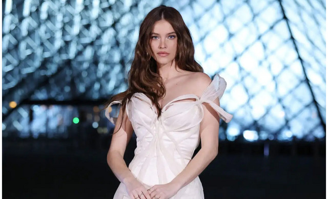 The Grand D&icirc;ner du Louvre 2026: Ό&lambda;&alpha; ό&sigma;&alpha; έ&gamma;&iota;&nu;&alpha;&nu; &sigma;&tau;&omicron; &gamma;&alpha;&lambda;&lambda;&iota;&kappa;ό &laquo;Met Gala&raquo;