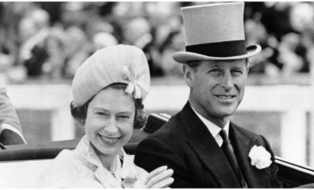 &Omicron;&iota; &alpha;&pi;&omicron;&kappa;&alpha;&lambda;ύ&psi;&epsilon;&iota;&sigmaf; &gamma;&iota;&alpha; &tau;&eta; &mu;&upsilon;&sigma;&tau;&iota;&kappa;ή &mu;ά&chi;&eta; &tau;&omicron;&upsilon; &Pi;&rho;ί&gamma;&kappa;&iota;&pi;&alpha; &Phi;ί&lambda;&iota;&pi;&pi;&omicron;&upsilon; &mu;&epsilon; &tau;&omicron;&nu; &kappa;&alpha;&rho;&kappa;ί&nu;&omicron; &pi;&rho;&iota;&nu; &tau;&omicron;&nu; &theta;ά&nu;&alpha;&tau;ό &tau;&omicron;&upsilon;