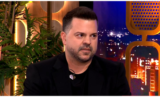 &Nu;ί&kappa;&omicron;&sigmaf; &Alpha;&pi;έ&rho;&gamma;&eta;&sigmaf;: &laquo;&Alpha;&gamma;&chi;&omega;&nu;ό&mu;&omicron;&upsilon;&nu; &pi;&omicron;&lambda;ύ &nu;&alpha; έ&rho;&theta;&epsilon;&iota; &eta; &kappa;&alpha;&tau;&alpha;&xi;ί&omega;&sigma;&eta;&raquo; (&Beta;&Iota;&Nu;&Tau;&Epsilon;&Omicron;)