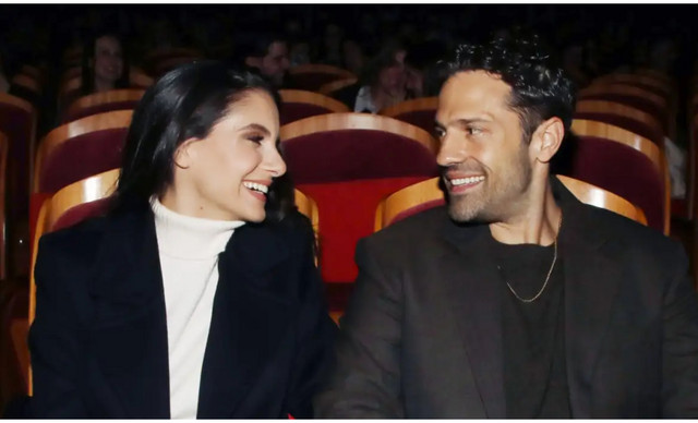 &Alpha;&lambda;&epsilon;&xi;ά&nu;&delta;&rho;&alpha; &Nu;ί&kappa;&alpha;: &Sigma;&tau;&omicron; &Sigma;&iota;&kappa;ά&gamma;&omicron; &sigma;&tau;&omicron; &pi;&lambda;&epsilon;&upsilon;&rho;ό &tau;&omicron;&upsilon; &Alpha;&rho;&gamma;&upsilon;&rho;&omicron;ύ &gamma;&iota;&alpha; &tau;&eta; &sigma;&upsilon;&nu;&alpha;&upsilon;&lambda;ί&alpha; &tau;&omicron;&upsilon; (&Phi;&Omega;&Tau;&Omicron;)