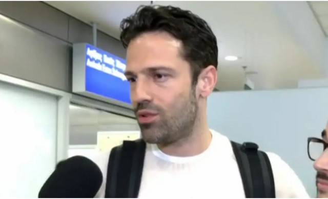 &Kappa;&omega;&nu;&sigma;&tau;&alpha;&nu;&tau;ί&nu;&omicron;&sigmaf; &Alpha;&rho;&gamma;&upsilon;&rho;ό&sigmaf;: &Alpha;&pi;&omicron;&kappa;ά&lambda;&upsilon;&psi;&epsilon; on air &tau;&omicron;&upsilon;&sigmaf; &nu;&omicron;&nu;&omicron;ύ&sigmaf; &tau;&eta;&sigmaf; &kappa;ό&rho;&eta;&sigmaf; &tau;&omicron;&upsilon;