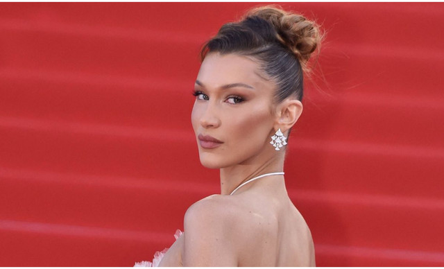 Bella Hadid: Mό&lambda;&iota;&sigmaf; &lambda;ά&nu;&sigma;&alpha;&rho;&epsilon; &tau;&omicron; &pi;&iota;&omicron; &omicron;&nu;&epsilon;&iota;&rho;&iota;&am