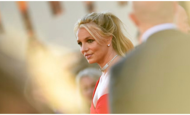 Britney Spears: &Sigma;&upsilon;&nu;&epsilon;&lambda;ή&phi;&theta;&eta; &gamma;&iota;&alpha; &omicron;&delta;ή&gamma;&eta;&sigma;&eta; &upsilon;&pi;ό &tau;&eta;&nu; &epsilon;&pi;ή&rho;&epsilon;&iota;&alpha; &alpha;&lambda;&kappa;&omicron;ό&lambda;