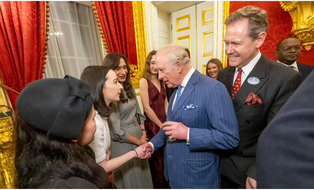 &Chi;&rho;&iota;&sigma;&tau;ί&nu;&alpha; &Delta;&upsilon;&mu;&iota;ώ&tau;&eta;: &Eta; &Kappa;ύ&pi;&rho;&iota;&alpha; &kappa;&omicron;&iota;&