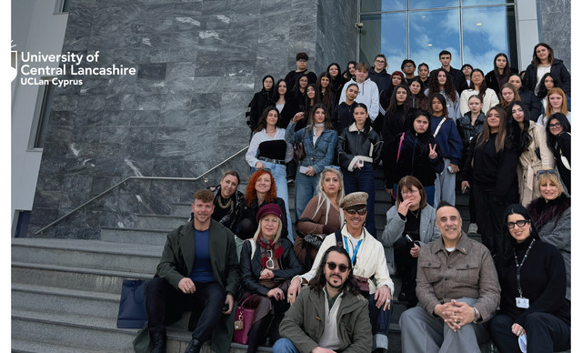 UCLan Cyprus: &Eta; &pi;&rho;&omicron;&sigma;&phi;&omicron;&rho;ά &sigma;&epsilon; &mu;&alpha;&theta;&eta;&tau;έ&sigmaf; &tau;&epsilon;&chi;&nu;&iota;&kappa;ώ&nu; &sigma;&chi;&omicron;&lambda;ώ&nu; &gamma;&iota;&alpha; &tau;&eta;&nu; &pi;&alpha;&sigma;&alpha;&rho;έ&lambda;&alpha; &tau;&omicron;&upsilon;&nbsp;&laquo;Athens Fashion Week 2026&raquo;